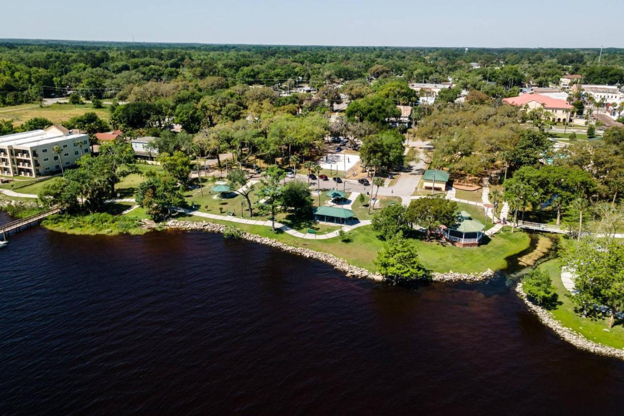 Вилла Honey Bee Hideaway Fleming Island Экстерьер фото